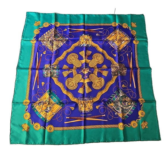 RARE VINTAGE HERMES Silk Scarf "Les Tambours" Carre 90 designed by Joachim Metz - Picture 1 of 6
